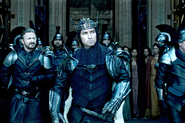 Foto dal film King Arthur: Il potere della spada